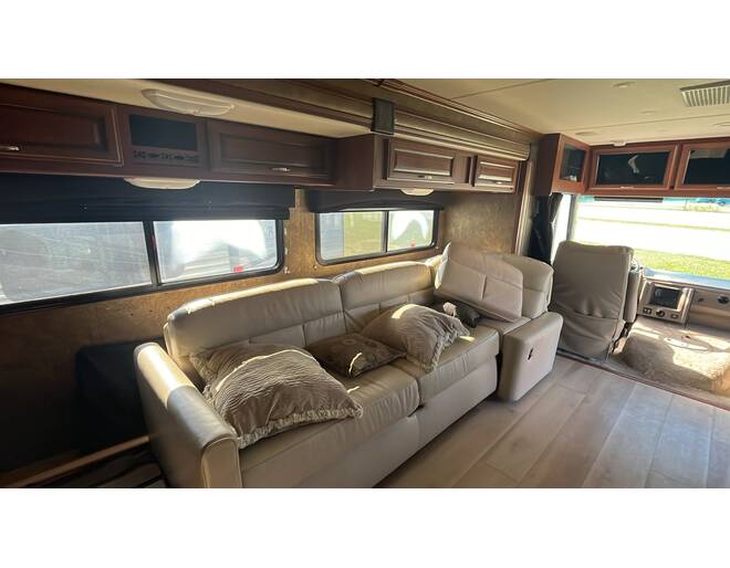 2014 Fleetwood Bounder Classic Ford 36R Class A at Riverside Camping Center STOCK# P7212A Photo 6