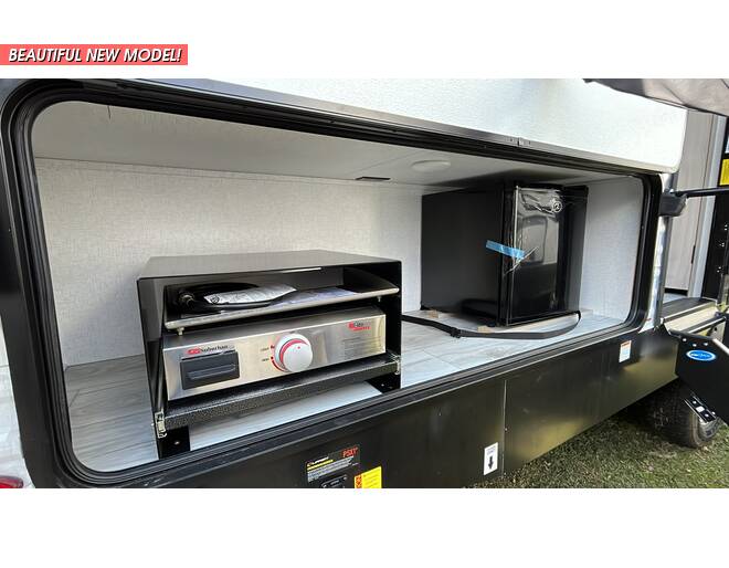 2024 East to West Della Terra 262BH Travel Trailer at Riverside Camping Center STOCK# C0779 Photo 3
