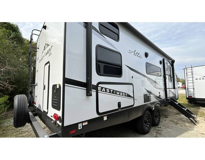 2024 East to West Alta 2210MBH Travel Trailer at Riverside Camping Center STOCK# C0765 Photo 16
