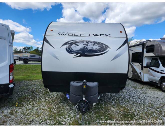 2021 Cherokee Wolf Pack Toy Hauler 27PACK10 Travel Trailer at Riverside Camping Center STOCK# P9960 Photo 2
