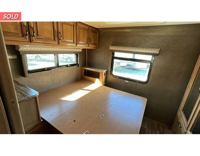 2018 Thor Quantum Ford WS31 Class C at Riverside Camping Center STOCK# C0754A Photo 14