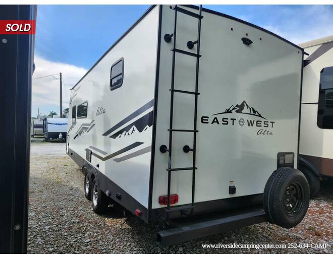 2021 East to West Alta 2100MBH Travel Trailer at Riverside Camping Center STOCK# C0790A Photo 4
