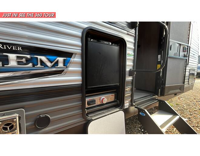 2022 Salem 26DBUD Travel Trailer at Riverside Camping Center STOCK# C0644A Photo 3