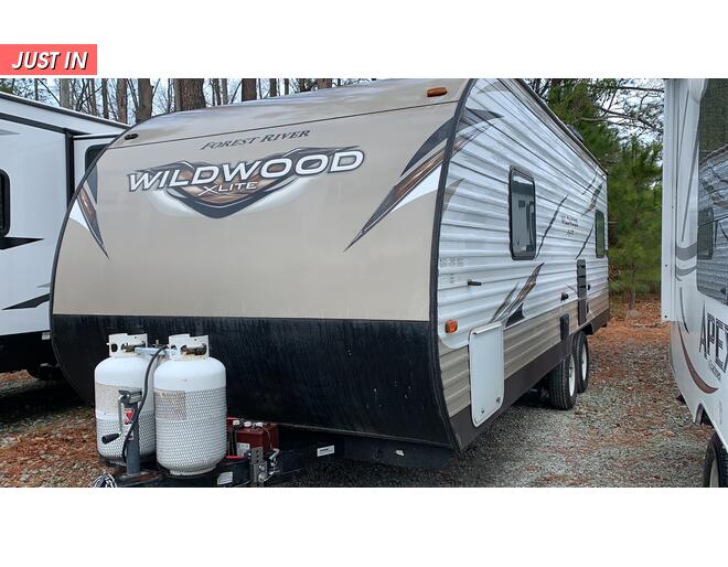 2018 Wildwood X-Lite West 202RDXL Travel Trailer at Riverside Camping Center STOCK# P8997 Exterior Photo