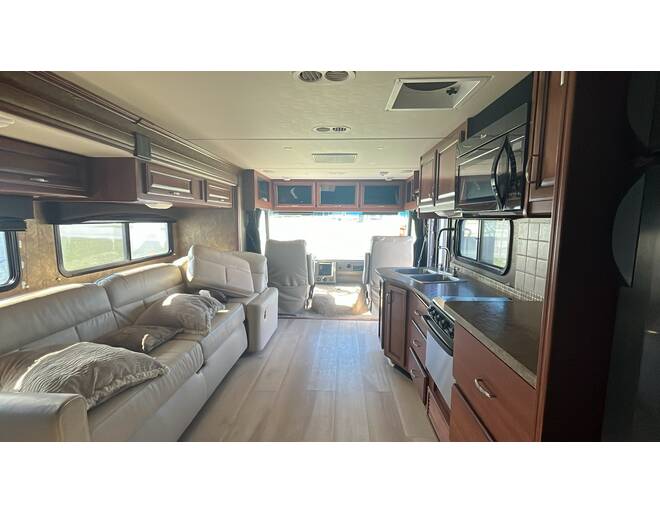 2014 Fleetwood Bounder Classic Ford 36R Class A at Riverside Camping Center STOCK# P7212A Photo 5