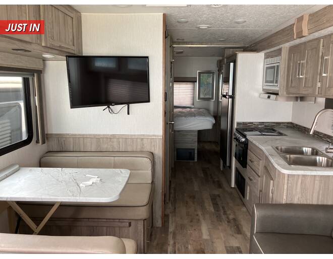 2020 Coachmen Pursuit Ford F-53 29SS Class A at Riverside Camping Center STOCK# R15300R Photo 3