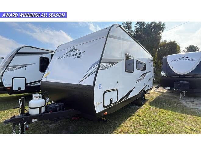 2024 East to West Alta LE 1600MRB Travel Trailer at Riverside Camping Center STOCK# C0768 Photo 3