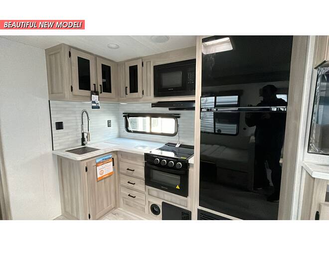 2024 East to West Della Terra 262BH Travel Trailer at Riverside Camping Center STOCK# C0779 Photo 9