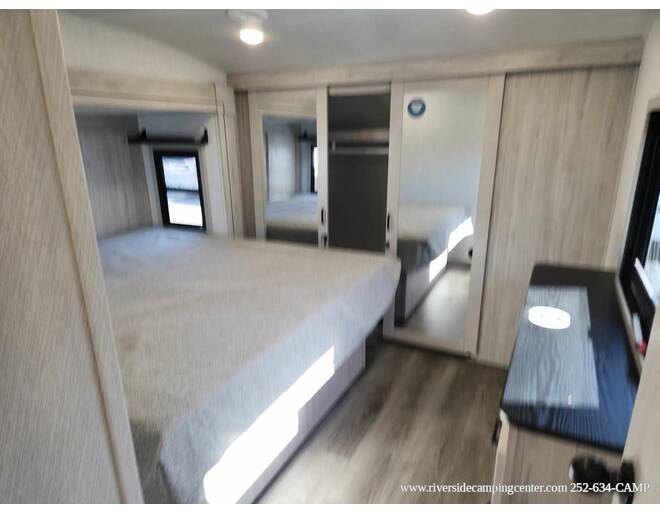 2024 East to West Blackthorn 3100RL Fifth Wheel at Riverside Camping Center STOCK# C0824 Photo 60
