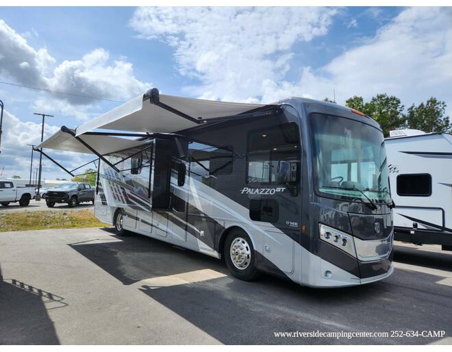 2025 Thor Palazzo GT Freightliner XC-S 37.4 Class A at Riverside Camping Center STOCK# C0840 Exterior Photo